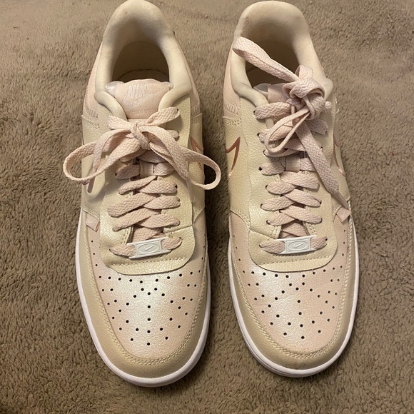 Nike Air Force - Picture 2 of 7